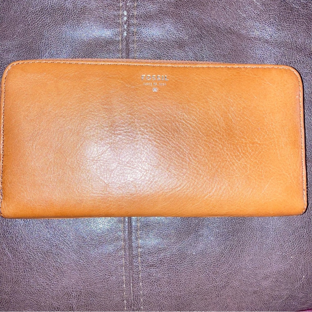Vintage Fossil Brown Leather Wallet